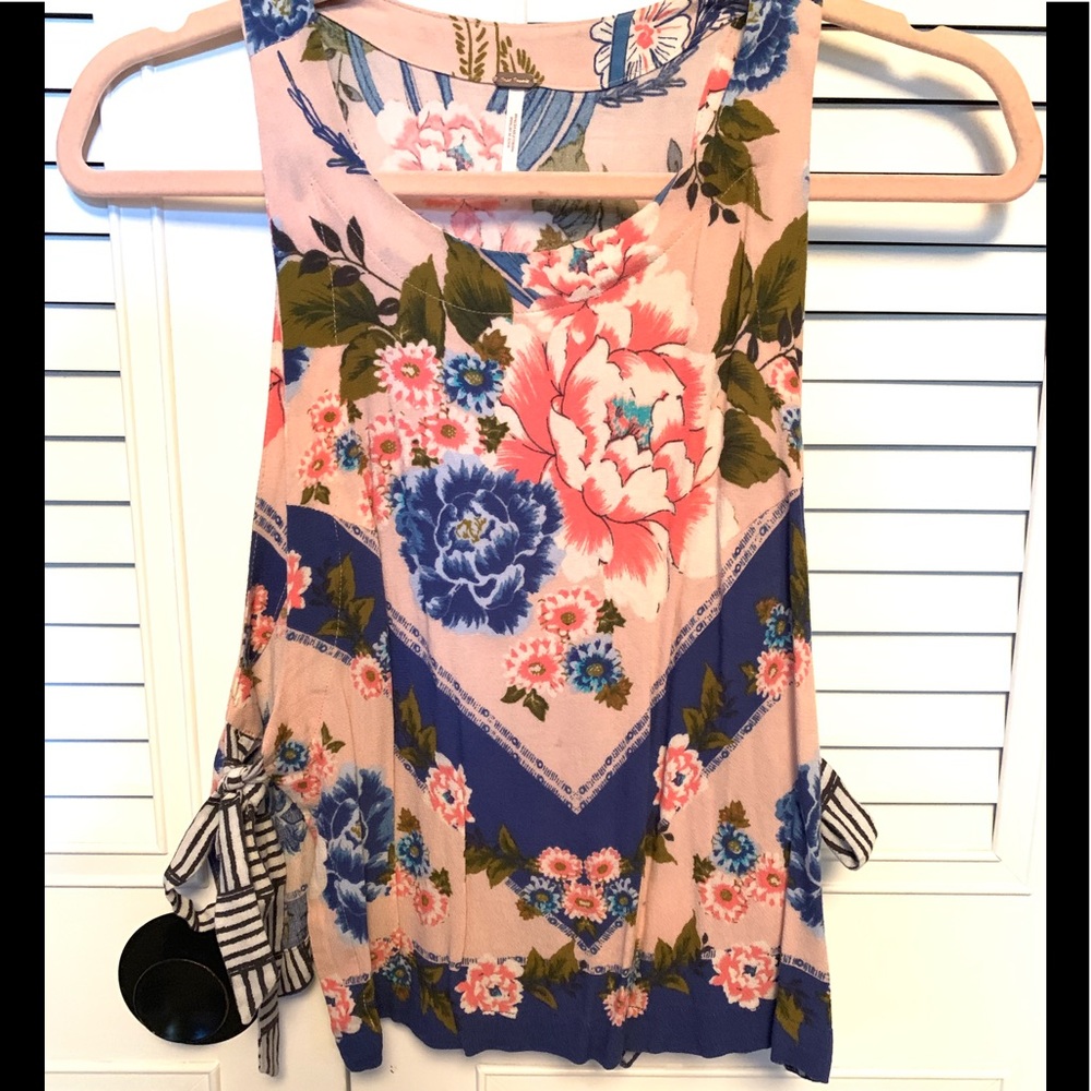 Free people side tie tank